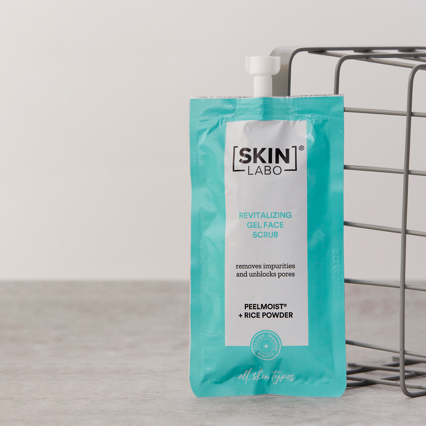 GEL ESFOLIANTE FACIAL REVITALIZANTE